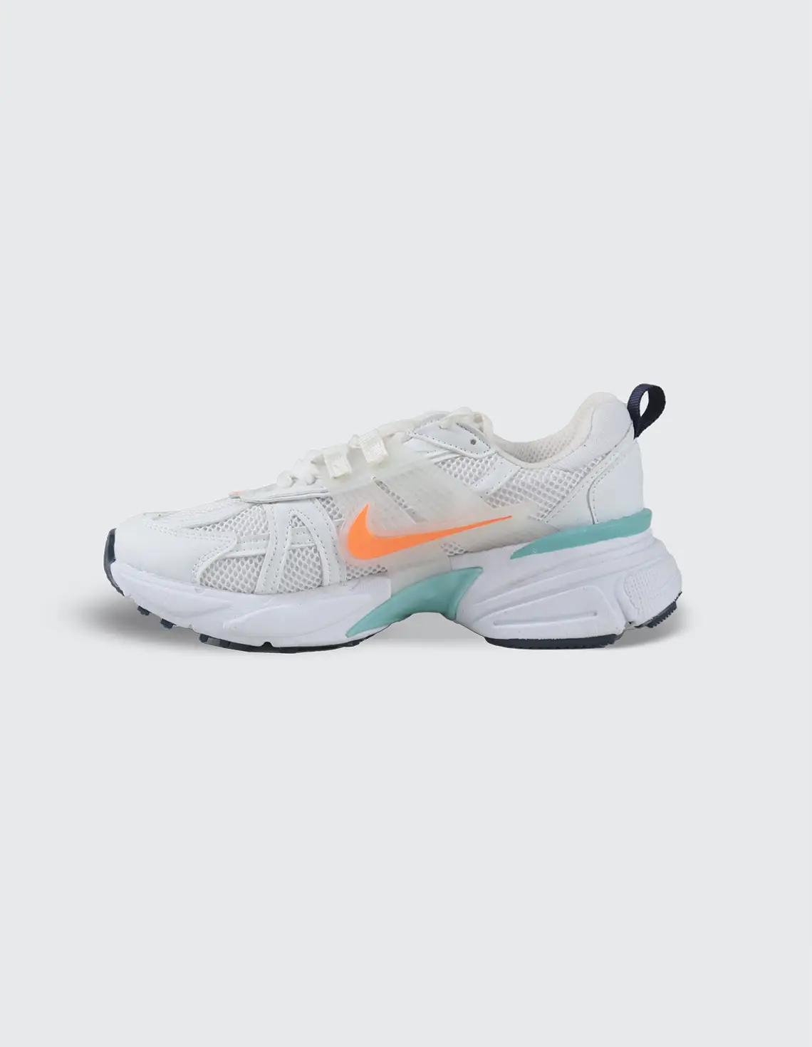 کفش دویدن زنانه نایکی V2K Run Summit W