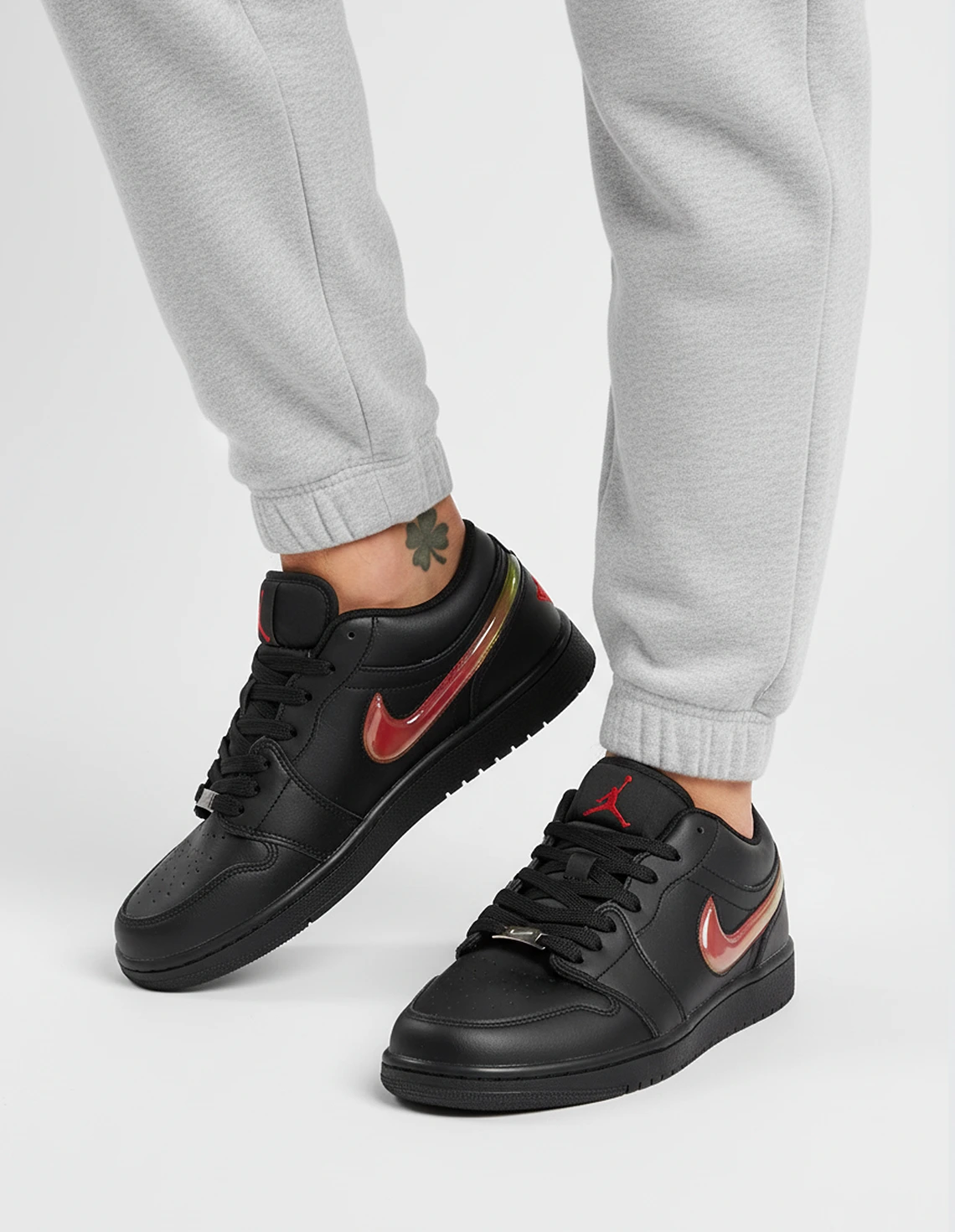 کفش روزانه مردانه نایکی Air Jordan 1 Low JX M