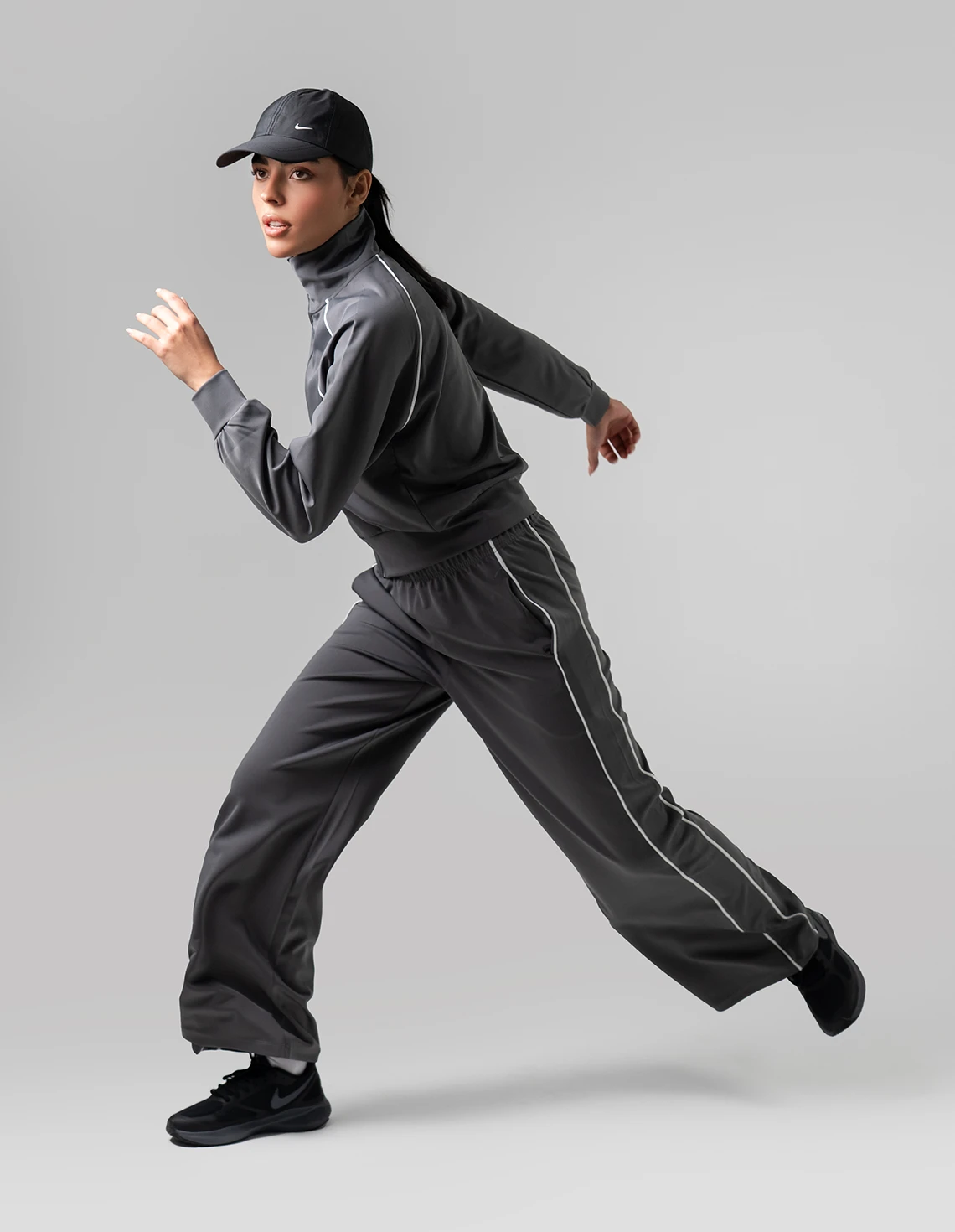 ست سویشرت و شلوار ورزشی زنانه اسپورتلند SHIFT Line W