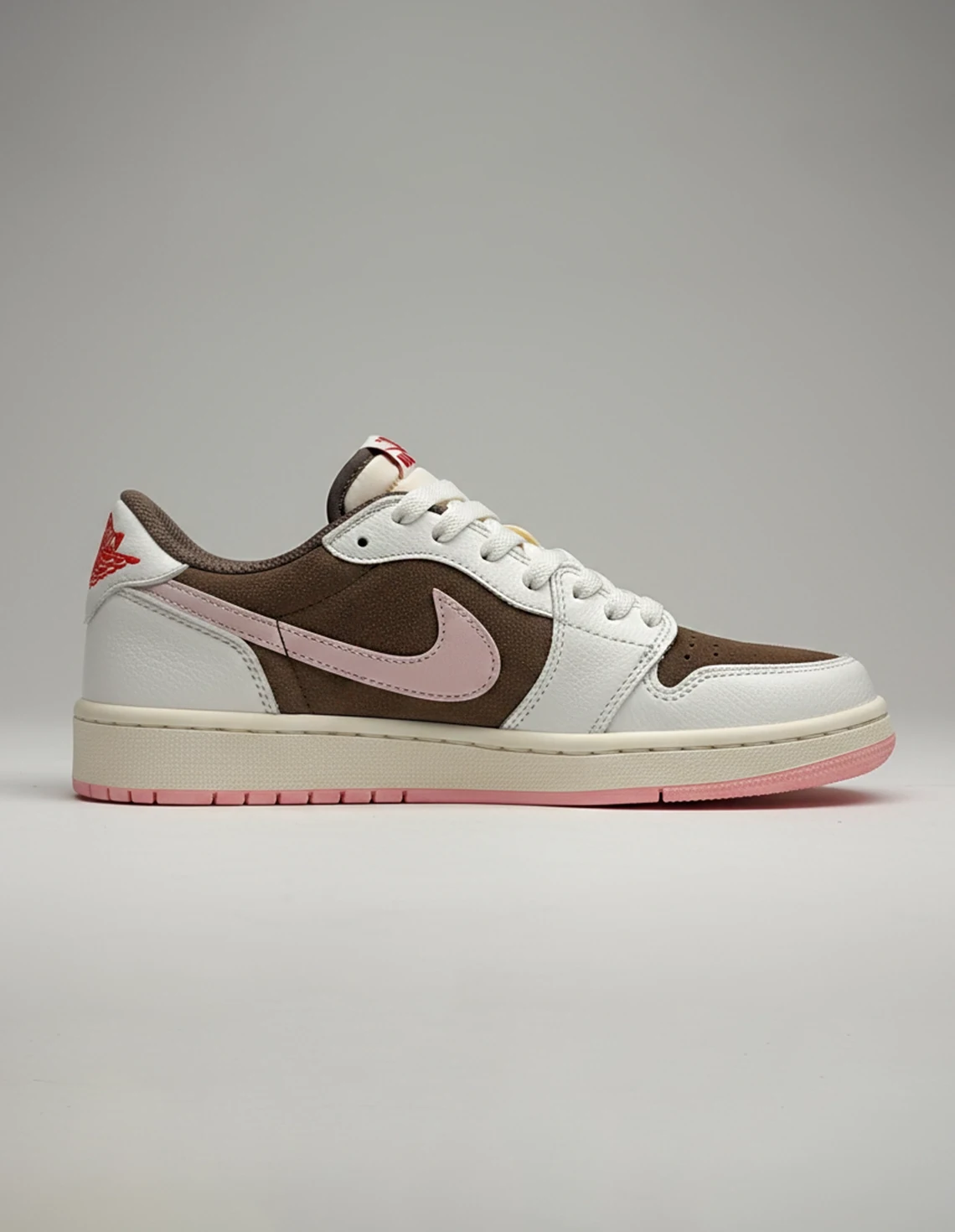 کفش روزانه زنانه نایکی Jordan 1 Low Travis Scott W