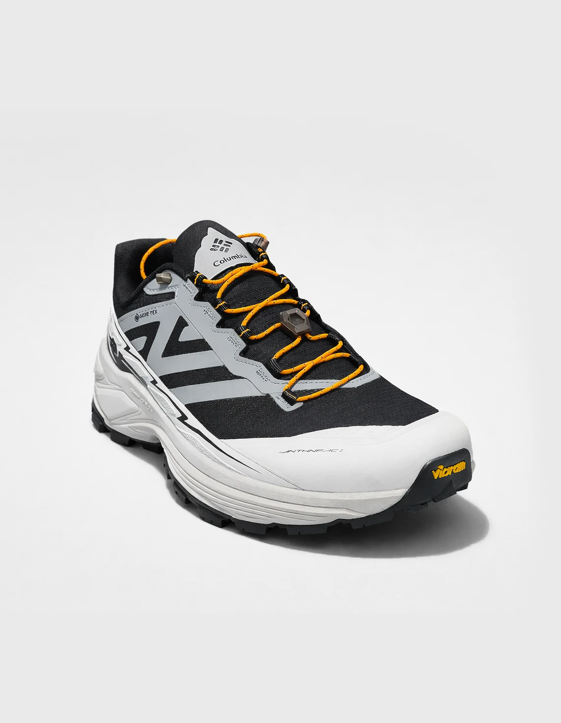 کفش کوهنوردی و طبیعت گردی مردانه کلمبیا Nomad Trek M